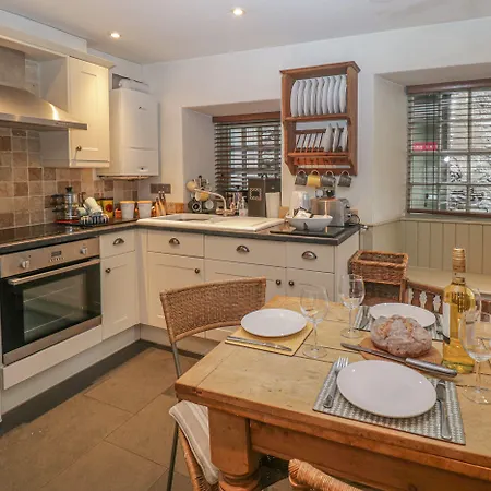 Tatil Evi Barney's *